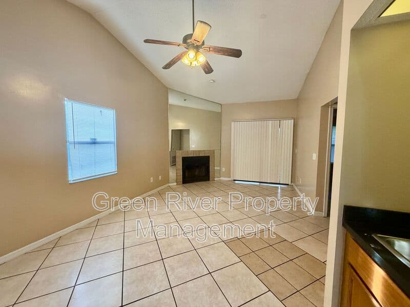 Jacksonville House: 5142 Ricker Road