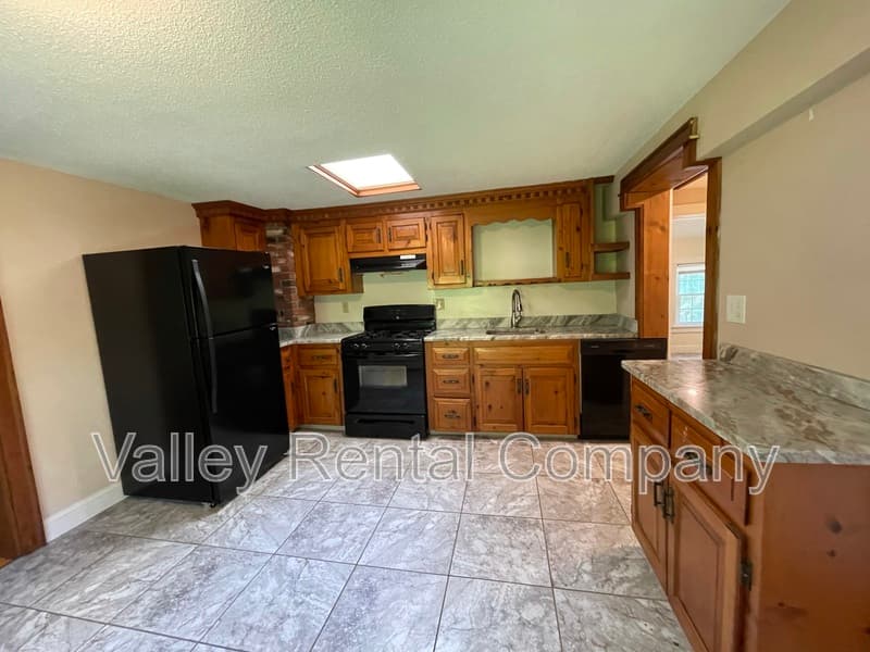 Hadley Condo: 37 Middle Street - 2