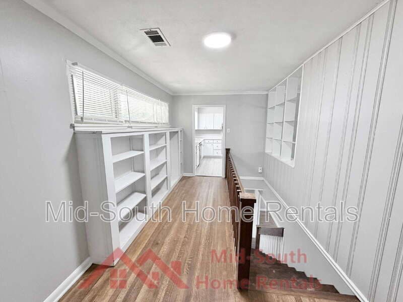 Bartlett House: 4349 Cedar Hills Road