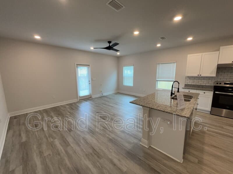 Pensacola Townhome: 1214 Fairchild Vlg Dr