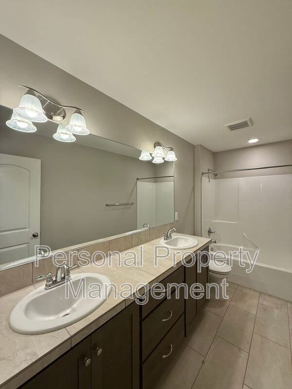 Vancouver House: 5502 NE 134th St