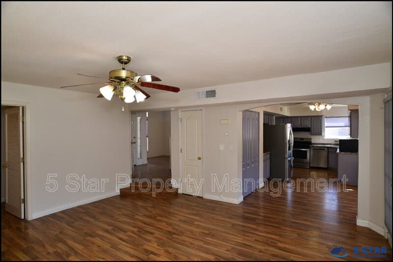 El Paso House: 12062 Ben Proctor Dr