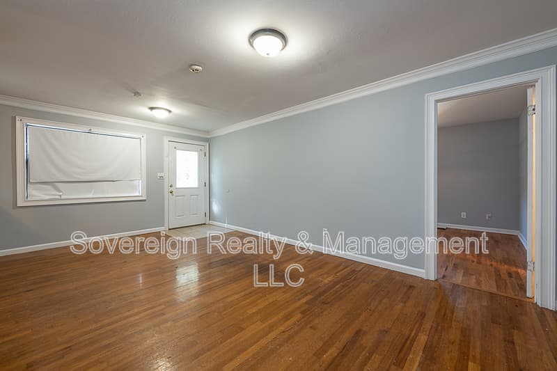 Atlanta House: 568 Stokeswood Ave SE