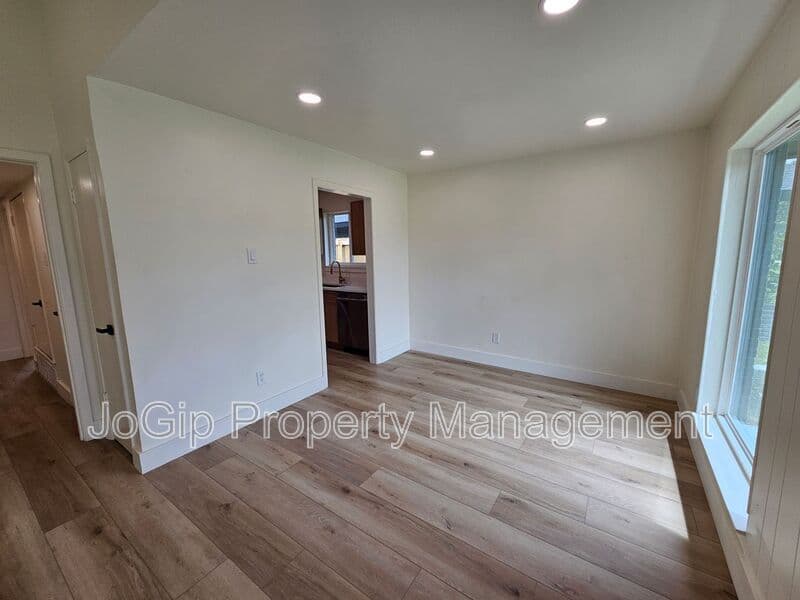 Plano Condo: 1725 R Avenue