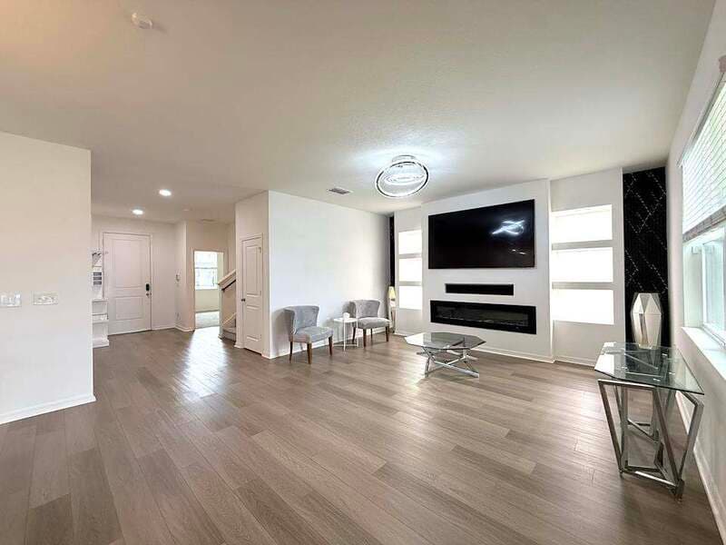 Davenport House: 1520 Venice Lane