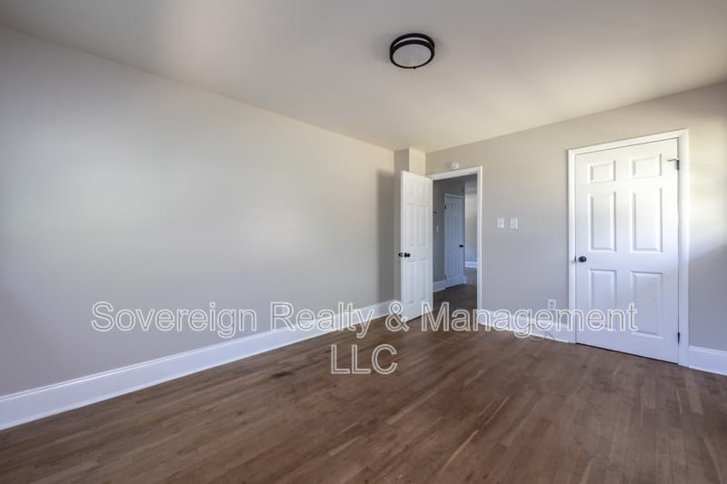 Atlanta House: 1891 Goddard St SE
