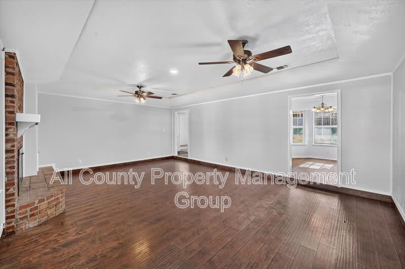 North Richland Hills House: 7217 Timberlane Drive