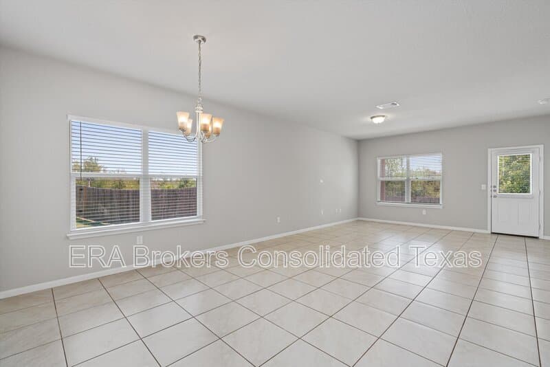 Pflugerville House: 3317 Burch Brook Cove