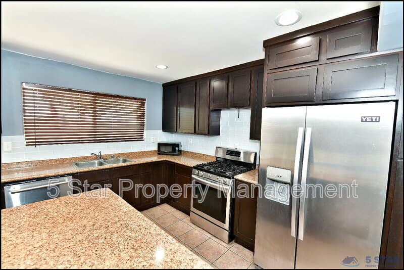 El Paso House: 6372 Franklin Ridge Dr !!
