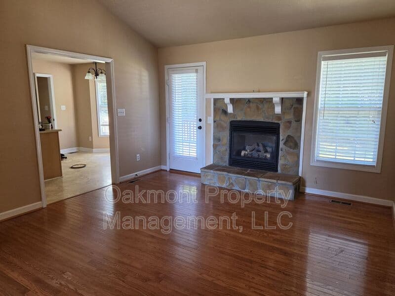 Fayetteville House: 3929 Eastdale Drive