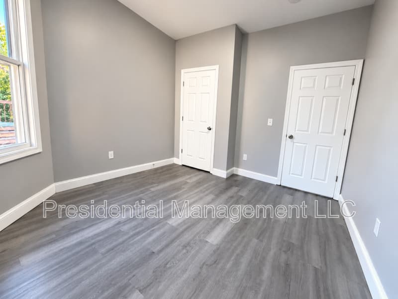 Waterbury Condo: 66 Holmes Ave