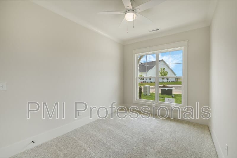 Murfreesboro Townhome: 2035 Grace Johns Circle