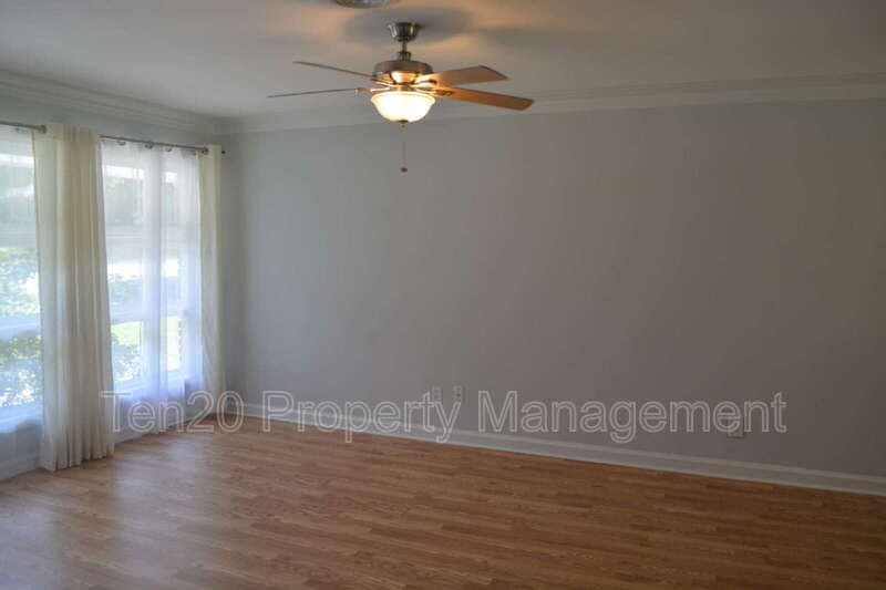 Columbus House: 1815 Marilon Dr