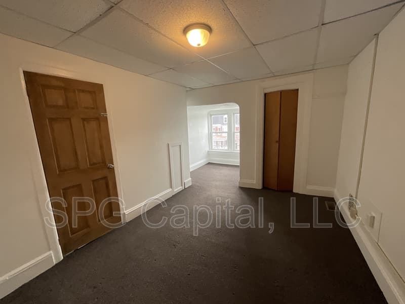 York House: 231 W Jackson St