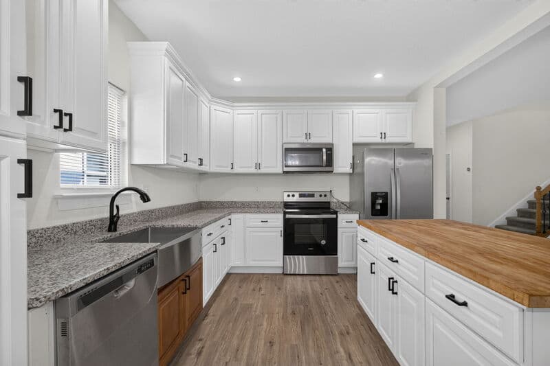 Portsmouth House: 242 Webster Ave