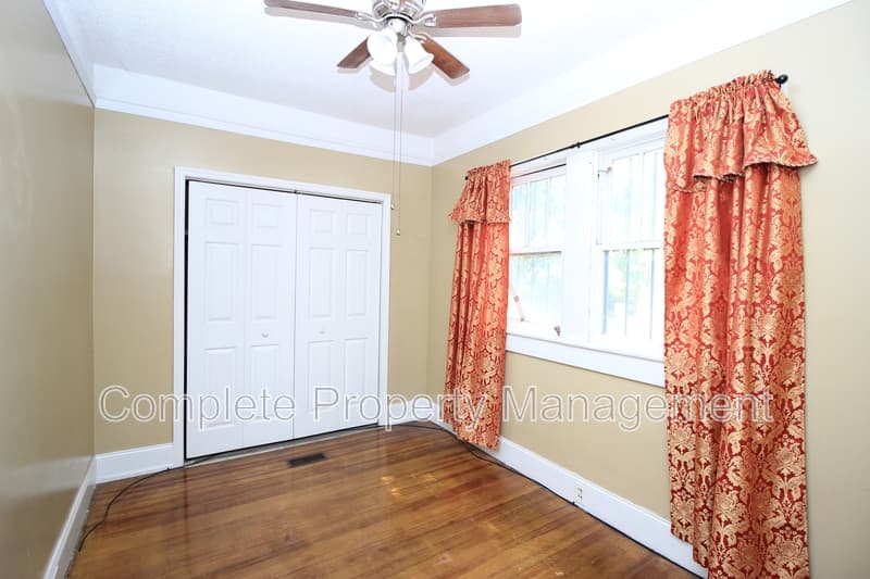 Fairfield House: 4629 Debardeleben Avenue