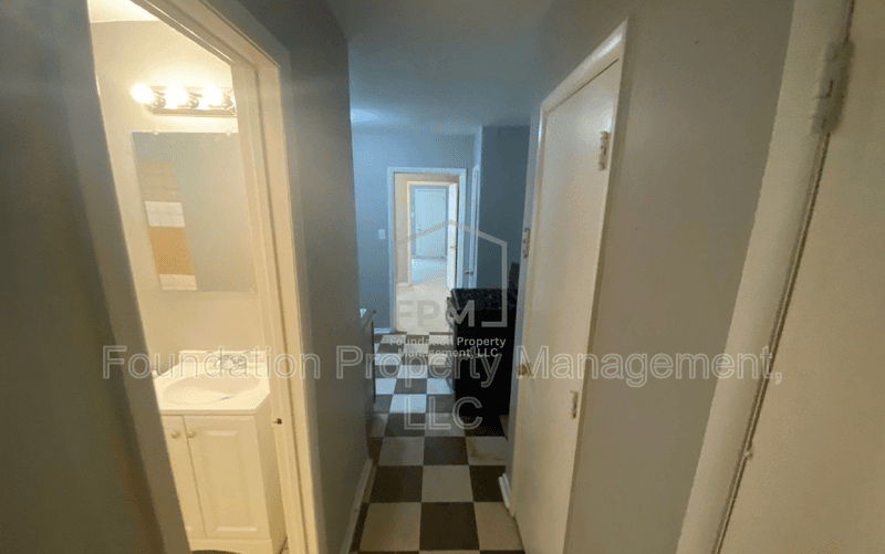 Memphis Condo: 1912 Hubert Avenue