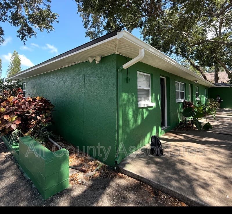 Clearwater Condo: 2273 Norman Dr
