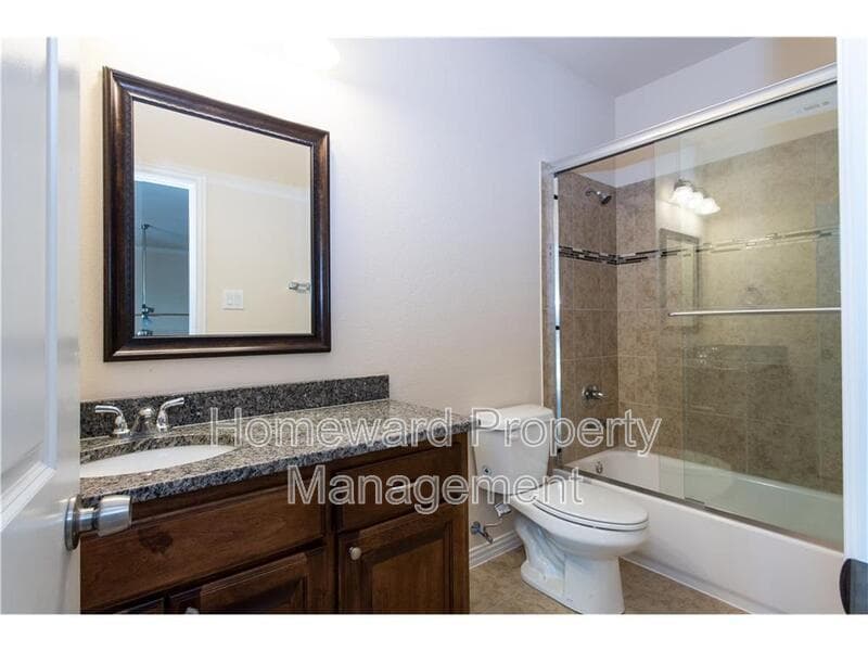 Irving House: 4004 Hanaa Court