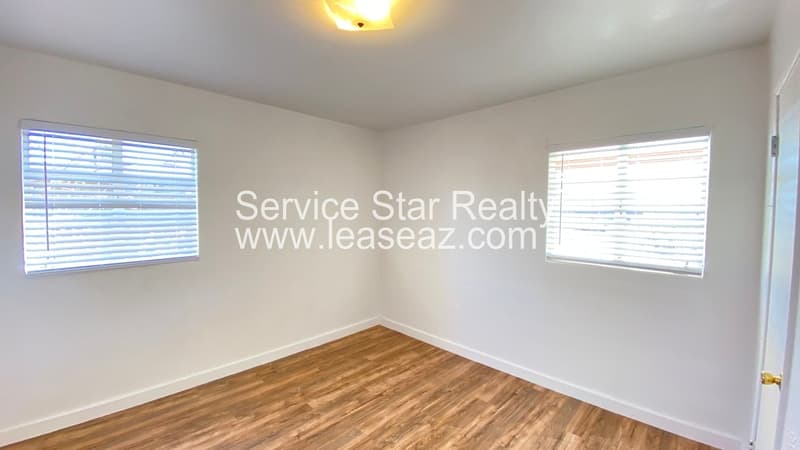 Phoenix House: 3037 E Hartford Ave