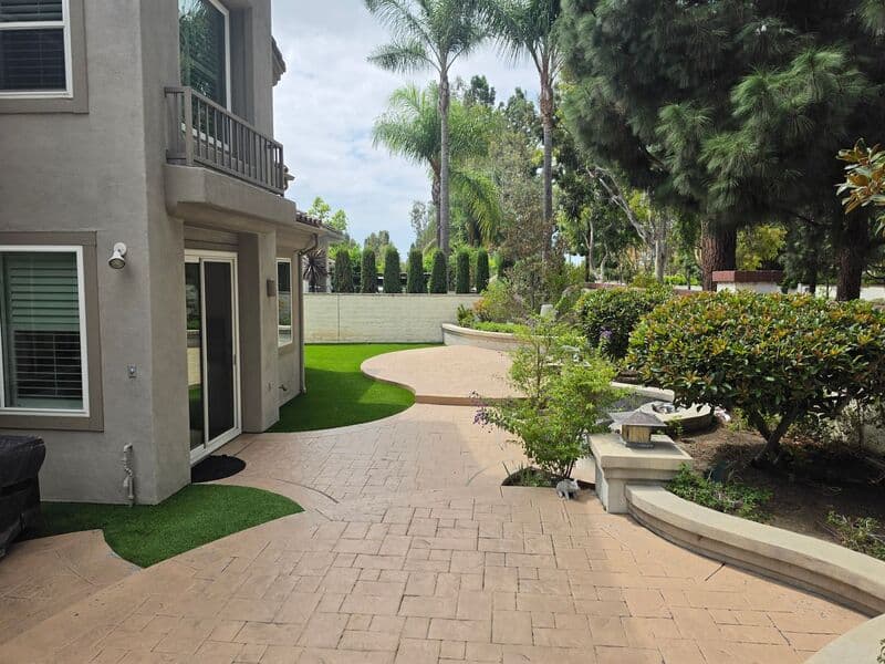 Tustin House: 12425 Woodhall Way
