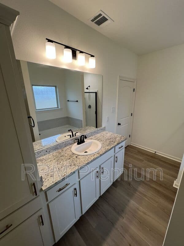 Denham Springs House: 28335 Merrimack Dr.