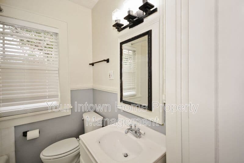 Atlanta House: 619 Cooledge Ave NE