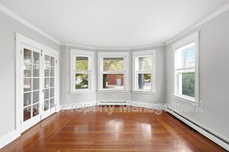 Providence Condo: 1213 Smith St
