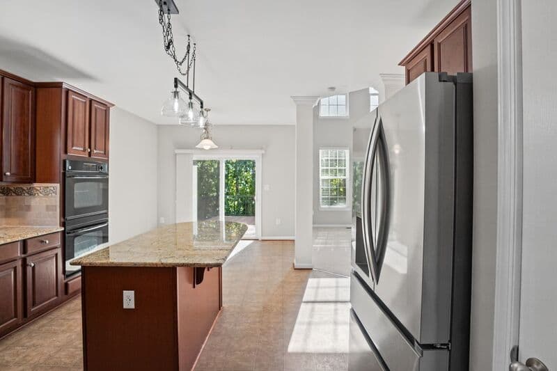 Fredericksburg House: 1100 Wright Court