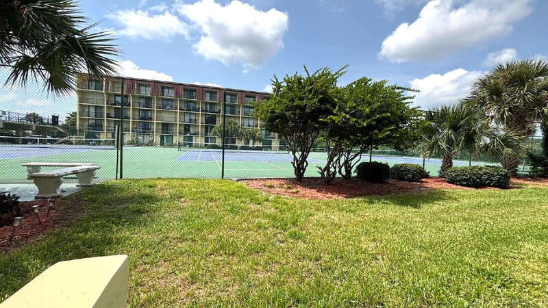 Daytona Beach Condo: 1437 North Atlantic Avenue