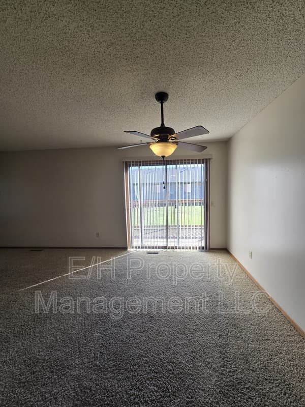 Wichita Condo: 7003 West O'Neil Street