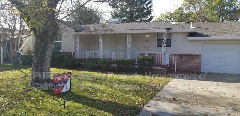 Sacramento House: 2571 Ione St