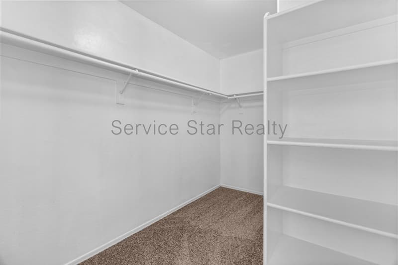Goodyear House: 15257 W Monroe St