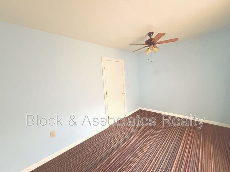 Asheboro House: 602 North Elm St