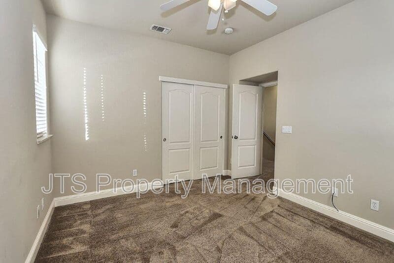 Orangevale House: 9041 Crescenda Lane