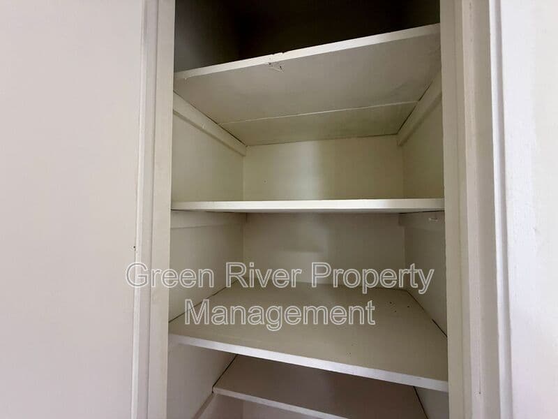 Jacksonville House: 1161 W 5th Street