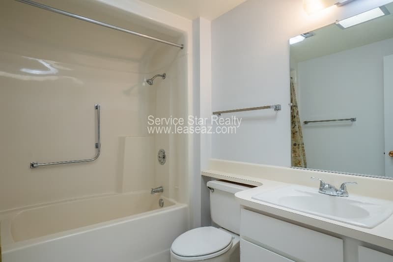 Sun City House: 17230 N Palo Verde Dr
