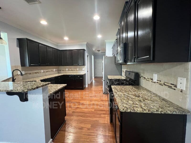 Fayetteville House: 3416 Whispering Meadow Lane