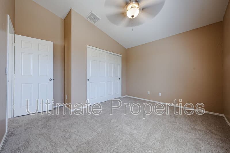 Surprise House: 11911 N 148th Ave