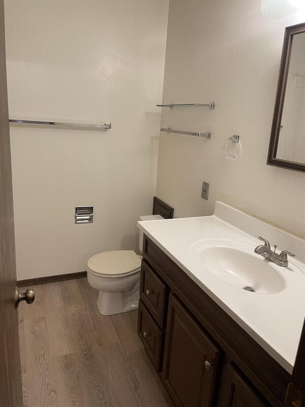 Hutchinson Condo: 1415 North Main Street - 1