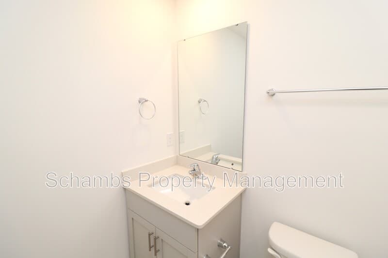 Wake Forest House: 360 Freestall Dr