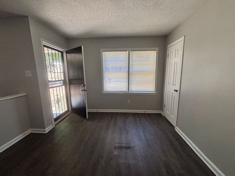 Memphis House: 3581 Kensett Dr