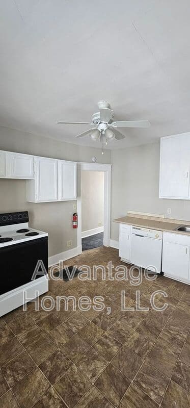 Kansas City House: 3808 Roanoke