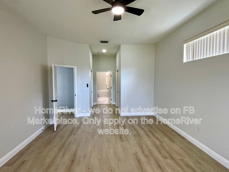 Tampa House: 10014 Cypress Shadow Ave