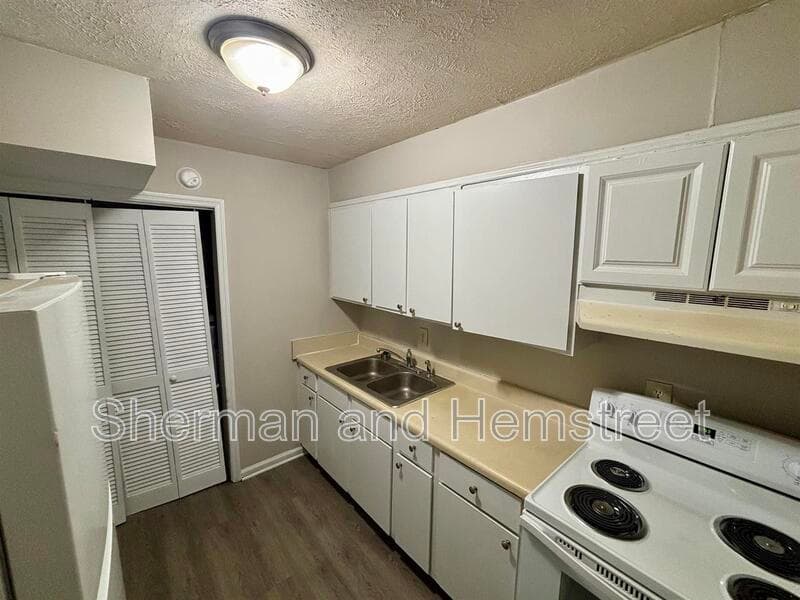 Augusta Condo: 2738 Blount Avenue, Unit #5