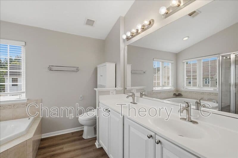 Chantilly House: 42211 Marcy Way