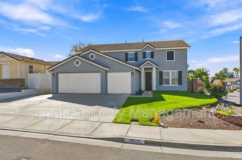 Menifee House: 28629 Maplewood Drive