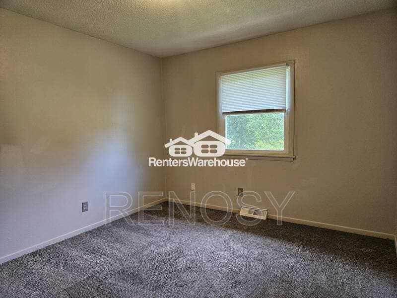 Des Moines House: 3310 SE 5th Street
