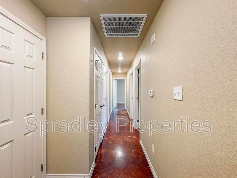 Belton Condo: 1009B Llano Ct