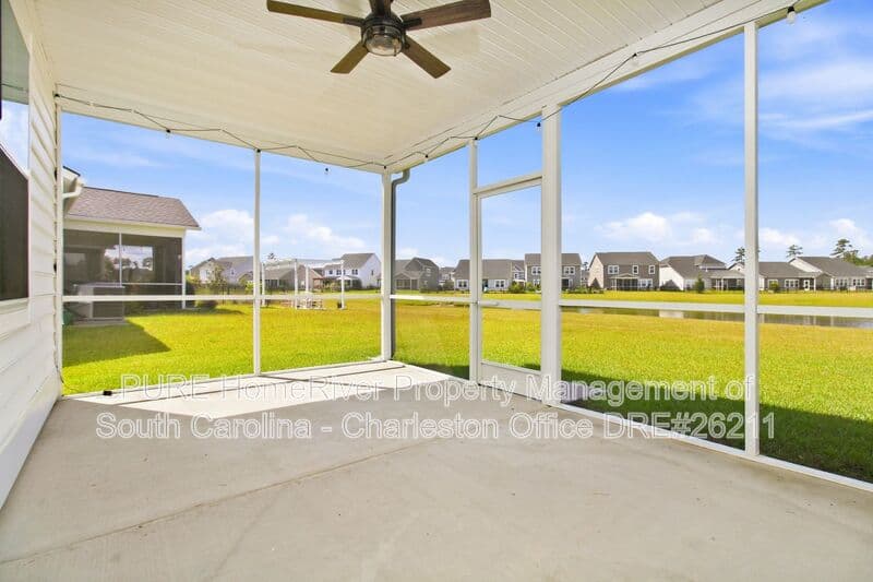 Summerville House: 476 Richfield Way